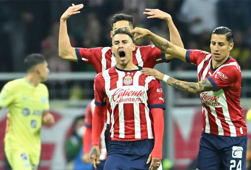 Chicote Calderón presumió que al América es al equipo a quien más le anotó en su carrera. Chicote Calderón presumió que al América es al equipo a quien más le anotó en su carrera.