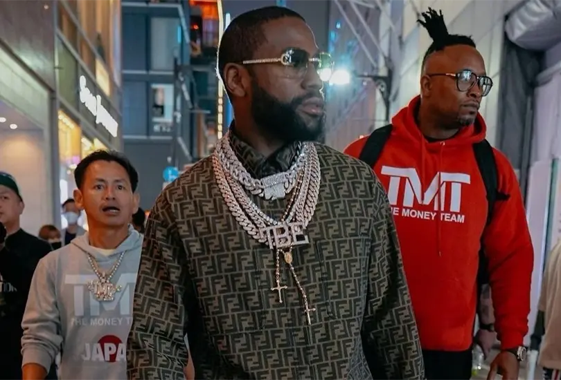 Floyd Mayweather se llev&oacute; una millonada por noquear a su rival en Jap&oacute;n.
