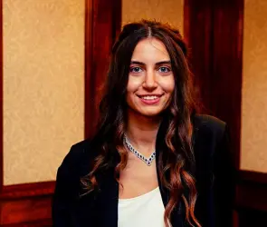 Melissa Raouf sueña con ser Miss Universo sin la ayuda del maquillaje