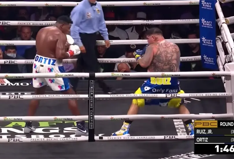 Andy Ruiz logr&oacute; salir con el brazo en alto ante el cubano Luis Ortiz.