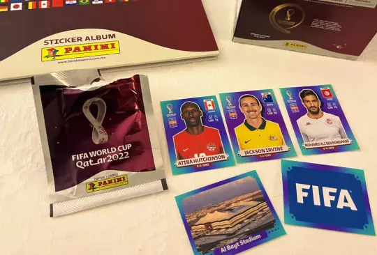 Restaurante organizó intercambio de estampitas del álbum Panini Qatar 2022 con cervezas incluidas.