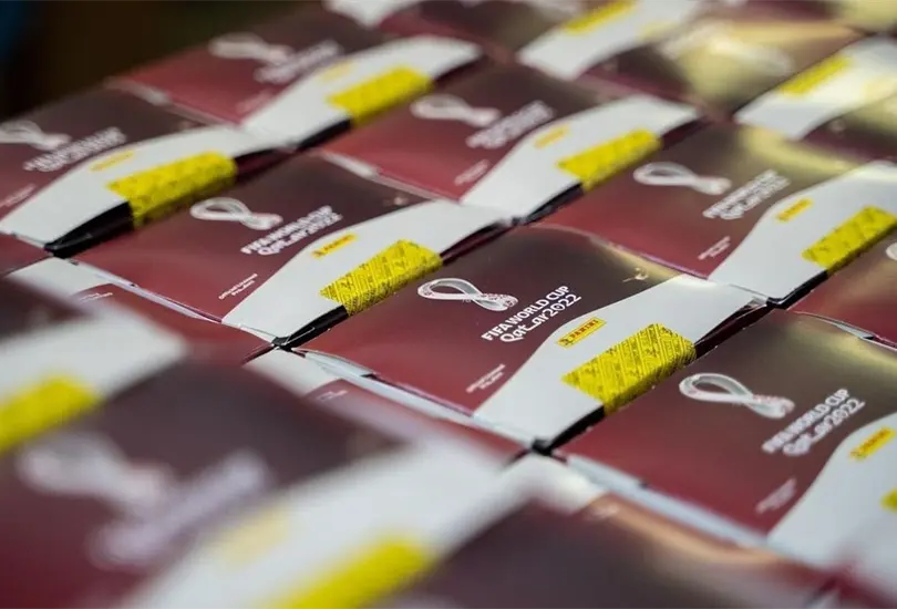 Un coleccionista revel&oacute; su secreto para saber qu&eacute; estampas saldr&aacute;n en sus sobres.