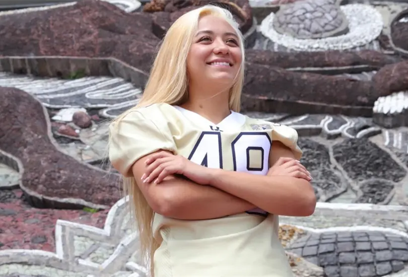 Andrea Mart&iacute;nez har&aacute; historia al ser la primera mujer en la ONEFA donde representar&aacute; a los Pumas. 
