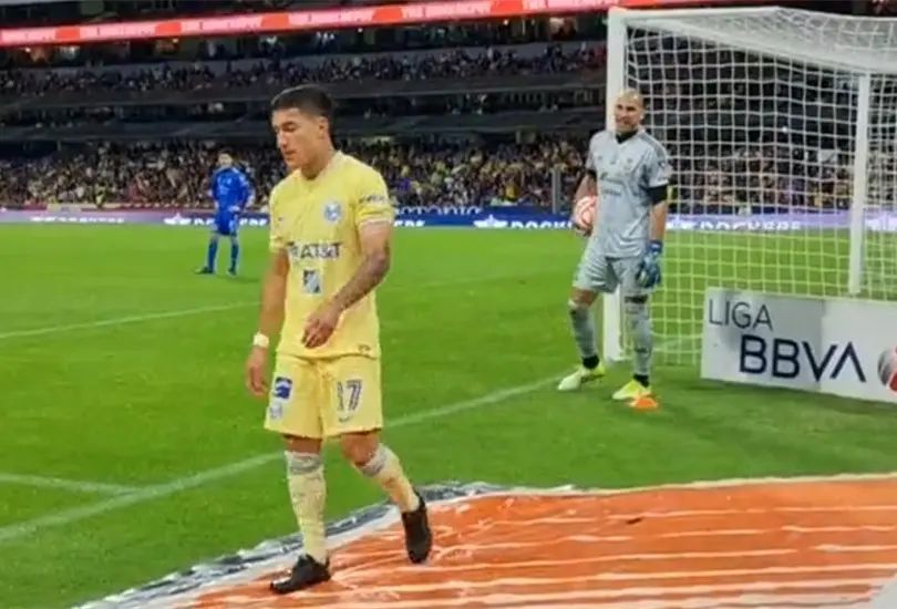 El arquero argentino se refiri&oacute; a su rival como enano y se volvi&oacute; viral.