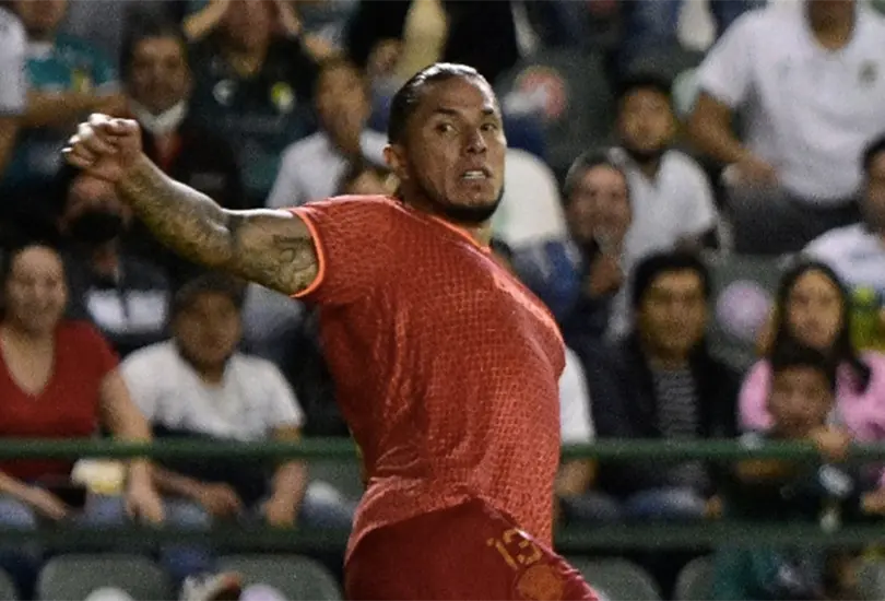 Carlos Salcedo no tuvo la mejor de sus noches con Bravos de Ju&aacute;rez.