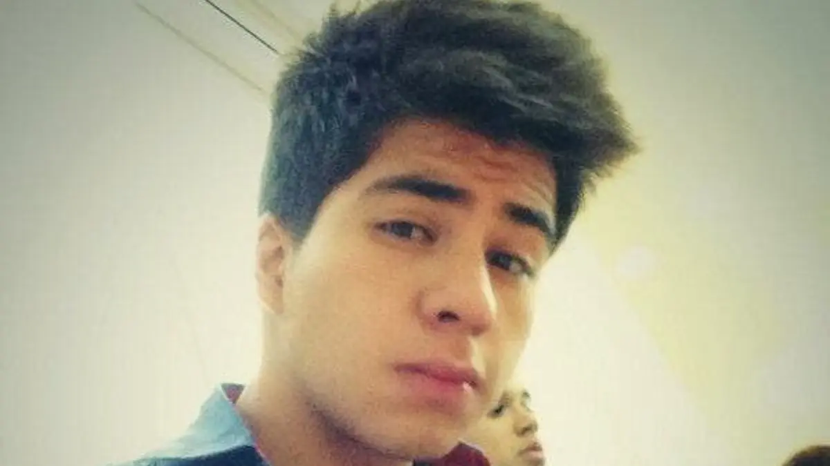 Recordado por su papel de 'Roque' en la serie 'La CQ', también participó en la serie de Futboleros y sigue su carrera como actor.