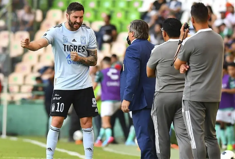Piojo Herrera revel&oacute; si Andr&eacute;-Pierre Gignac le ofreci&oacute; una disculpa