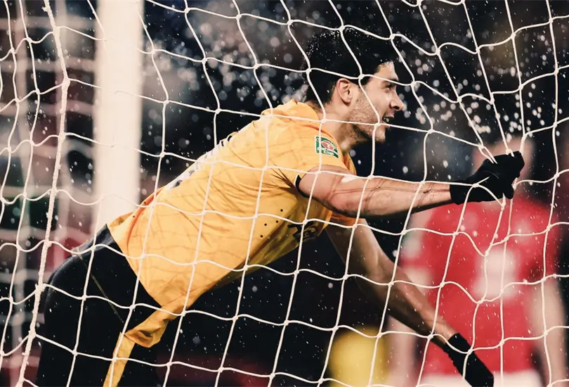 Raúl Jiménez volvió a hacerse presente en el marcador al convertir el gol del empate de los Wolves ante el Nottingham Forest en la Carabao Cup. Raúl Jiménez volvió a hacerse presente en el marcador al convertir el gol del empate de los Wolves ante el Nottingham Forest en la Carabao Cup.