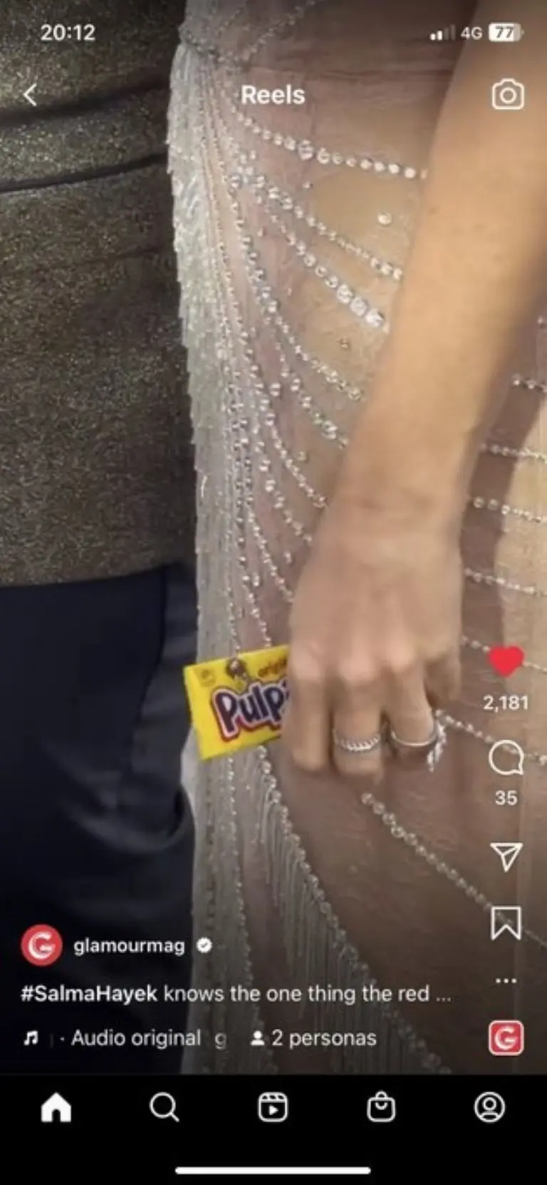 Salma Hayek se llevó los aplausos al lucir el tamarindo que llevó al evento. Foto: Captura de pantalla.