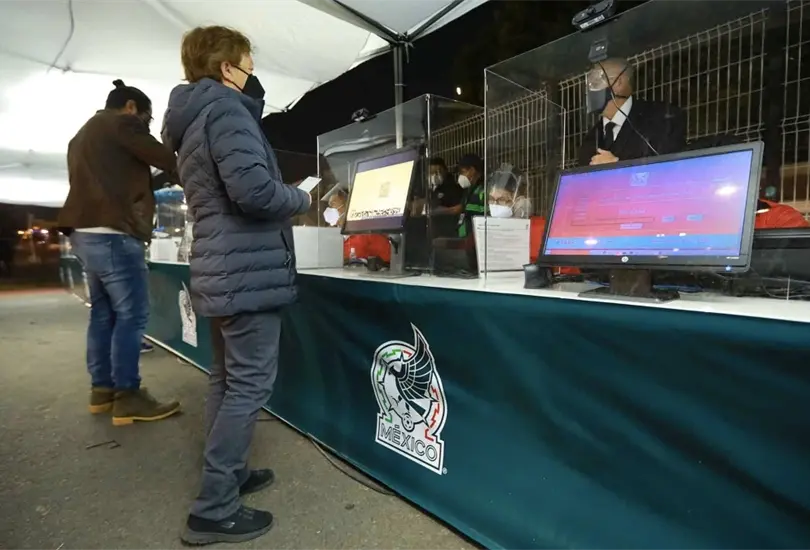 Carpas de registro del FAN ID de la Selecci&oacute;n Mexicana.
