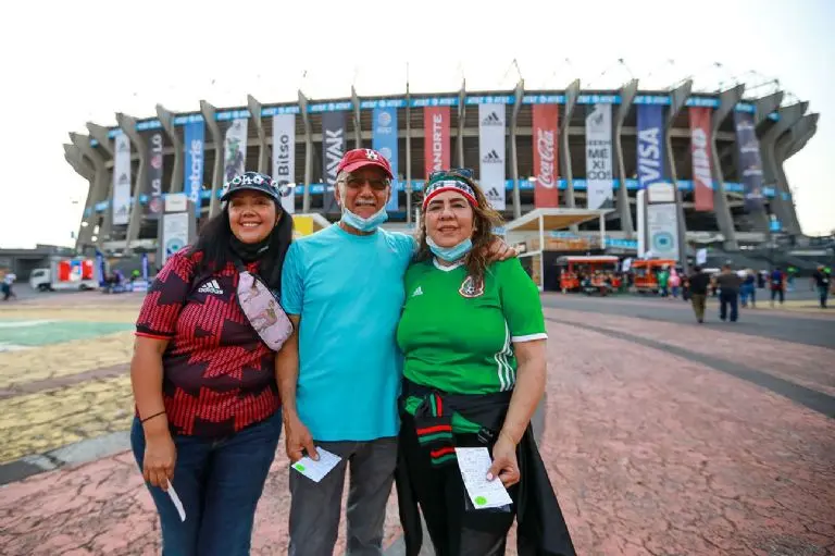 Aficionados en los partidos eliminatorios - miseleccion.mx
