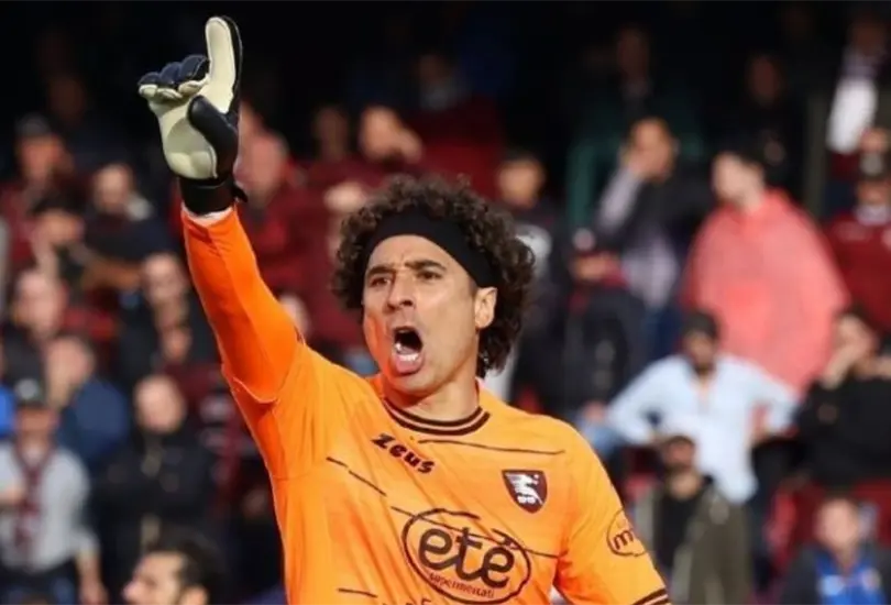 Guillermo Ochoa rompi&oacute; una nueva marca en Europa al convertirse en el portero con m&aacute;s atajadas en las principales ligas de Europa con el Salernitana.
