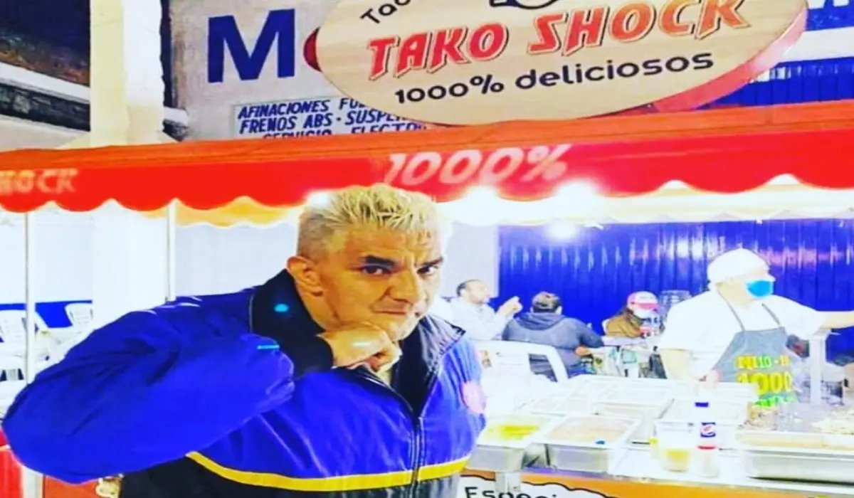 Otro famoso de tacos es el Tako Shock, de uno de los luchadores m&aacute;s reconocidos de M&eacute;xico, el Shocker. Este local es famoso en la Doctores y se encuentra frente a la Arena M&eacute;xico y comienzan a recibir a sus comensales desde las 7 de la noche despu&eacute;s de ver las luchas.