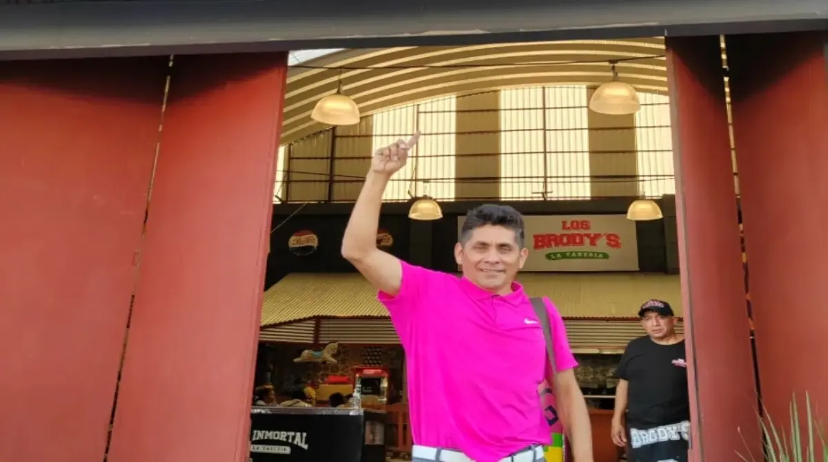 Otro negocio de guardameta es el de Jorge Campos, que junto al 'Coste&ntilde;o' y Erasmo Catarino abri&oacute; la taquer&iacute;a Los Brodys, ubicada en Venustiano Carranza que se caracteriza por servir los famosos molcajetes con distintas carnes.