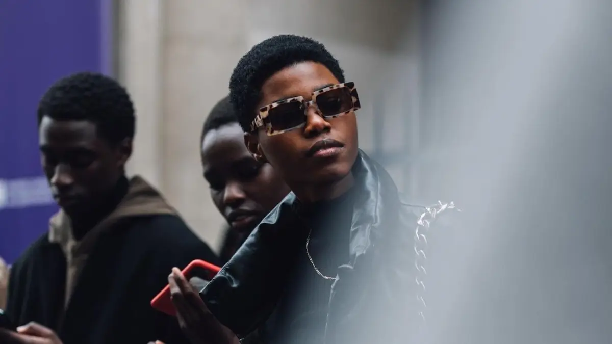 Las Chivas hicieron historia al formar parte de la Semana de la Moda en Par&iacute;s 2023, siendo fundamentales dentro de la marca de ropa Liberal Youth Ministry.