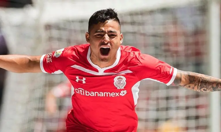 Alexis Vega debutó en el 2016 con el Toluca. (alexisvega.9)