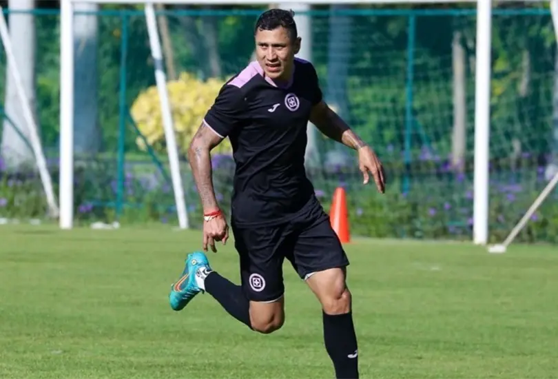 Cata Dom&iacute;nguez regresa a la convocatoria y el XI de Cruz Azul.