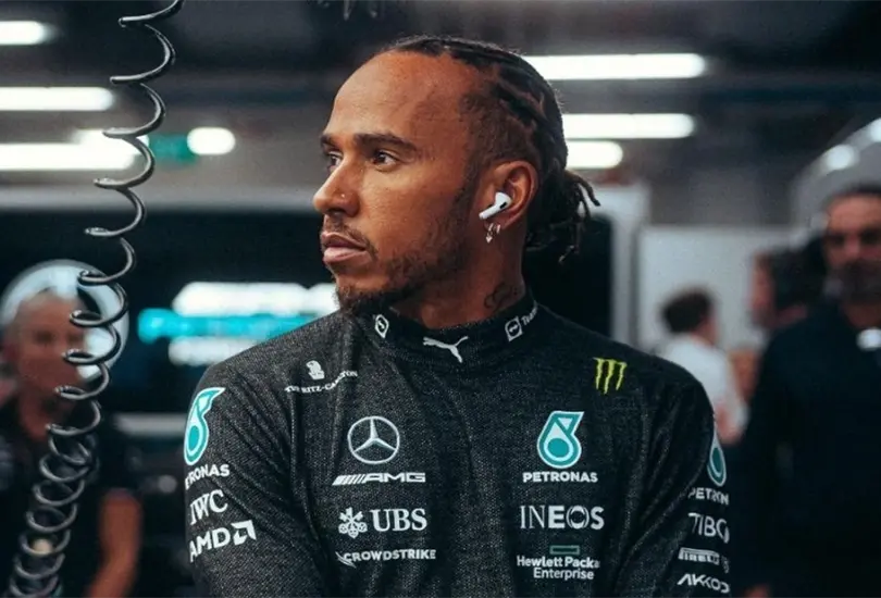 Lewis Hamilton tuvo una infancia dif&iacute;cil. 