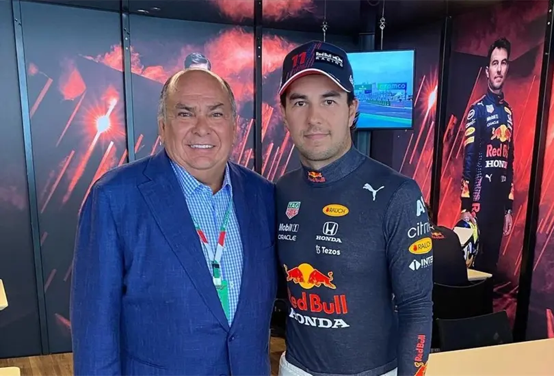 Antonio P&eacute;rez, padre de Checo P&eacute;rez, dio pistas sobre el retiro del piloto mexicano de la F1 y de su estancia en Red Bull.
