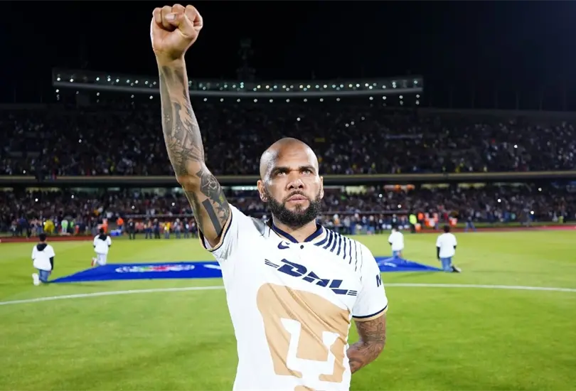 Dani Alves est&aacute; en una prisi&oacute;n de Barcelona luego que fue acusado por agredir a una mujer