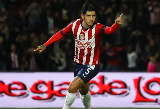 Víctor Pocho Guzmán anotó su primer gol con Chivas tras un polémico penal en la victoria ante Juárez con drama incluido.