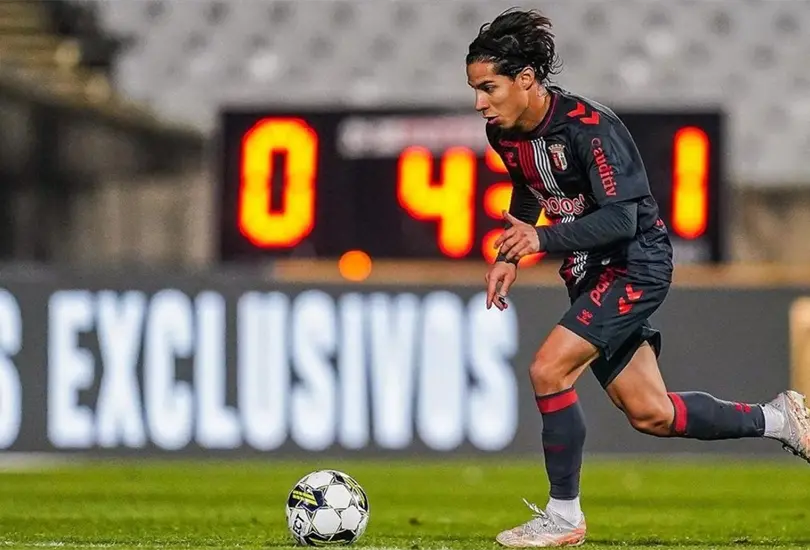Diego Lainez ya lleg&oacute; a M&eacute;xico para integrarse con Tigres