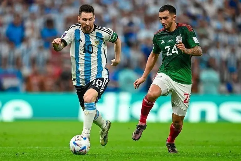 Luis Chávez fue uno de los mejores jugadores de México en Qatar 2022. Foto: Instagram @lc24