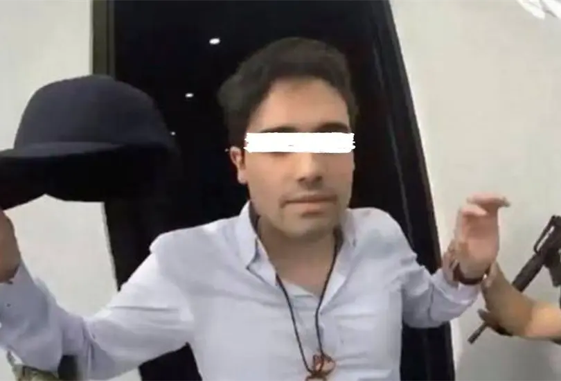 Aparentemente las autoridades de Sinaloa capturaron a Ovidio, uno de los hijos del Chapo Guzm&aacute;n.