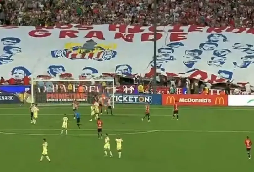 Aficionados de Chivas acusaron a TUDN de ocultar el mensaje donde aseguran que Televisa hizo grande al Am&eacute;rica.