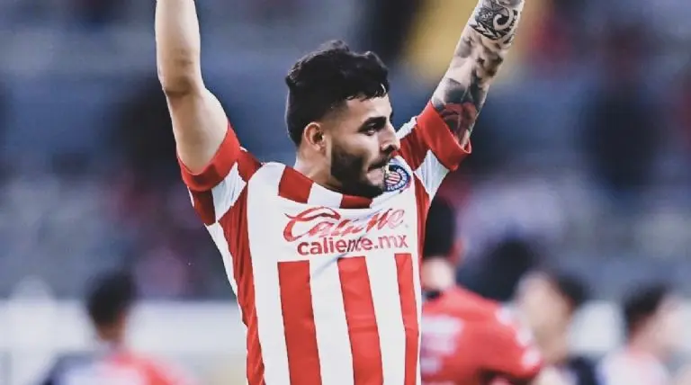 Alexis Vega estaría de regreso con Chivas en conjunto con 'Chicote' Calderón y Raúl Martínez - @Chivas