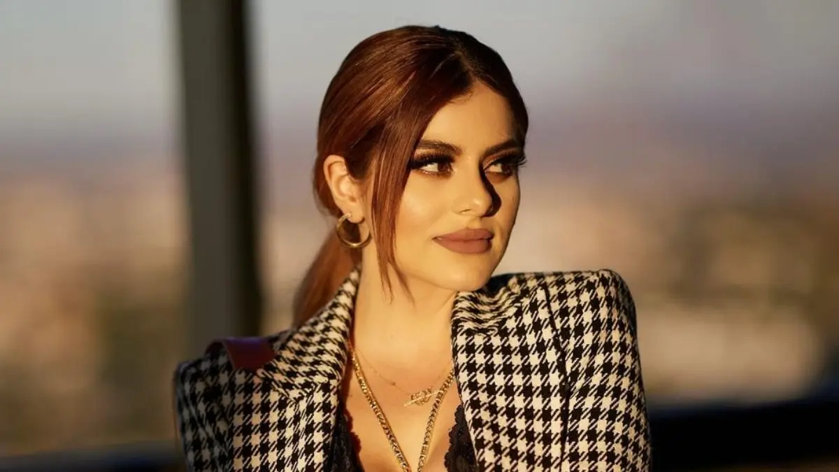 TikTok es otra de sus grandes redes, pues suma más de medio millón de seguidores y sus likes alcanzan los 1.2 millones acumulados en sus videos.