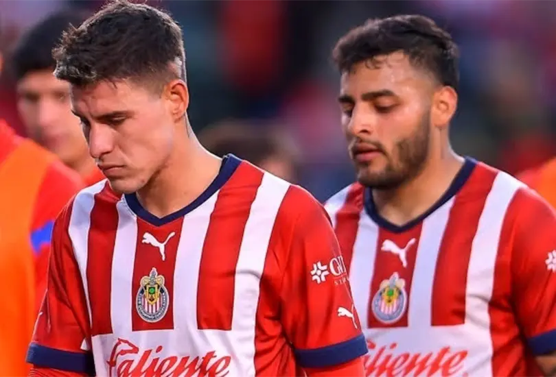 Se revelaron las condiciones que Chivas le habr&iacute;a puesto a Alexis Vega y al Chicote Calder&oacute;n para perdonar su indisciplina.