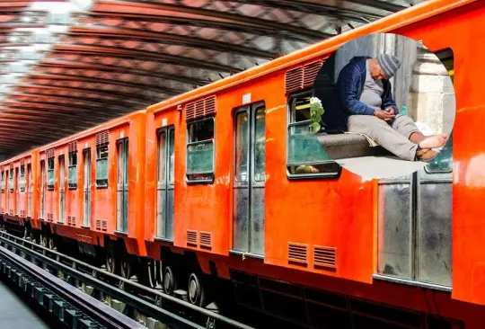 Las personas que se quedan dormidas en el Metro CDMX podrían ser multadas