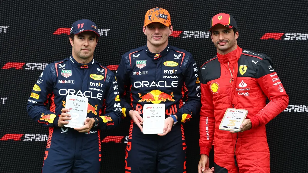 Sergio Checo Pérez y Max Verstappen encabezan el grupo de 20 pilotos que competirán en el GP de México 2023.