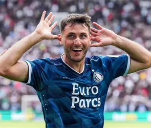 El mensaje motivacional de Santiago Gim&eacute;nez previo a su debut en Champions League (VIDEO)