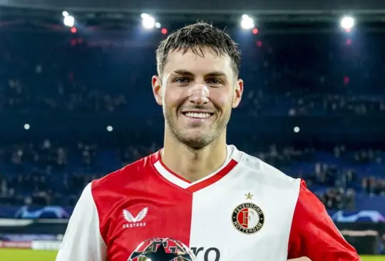 Tras los rumores que colocan a Santiago Giménez fuera del Feyenoord, se reveló a la histórica mexicana que lo llevaría a un grande de Europa