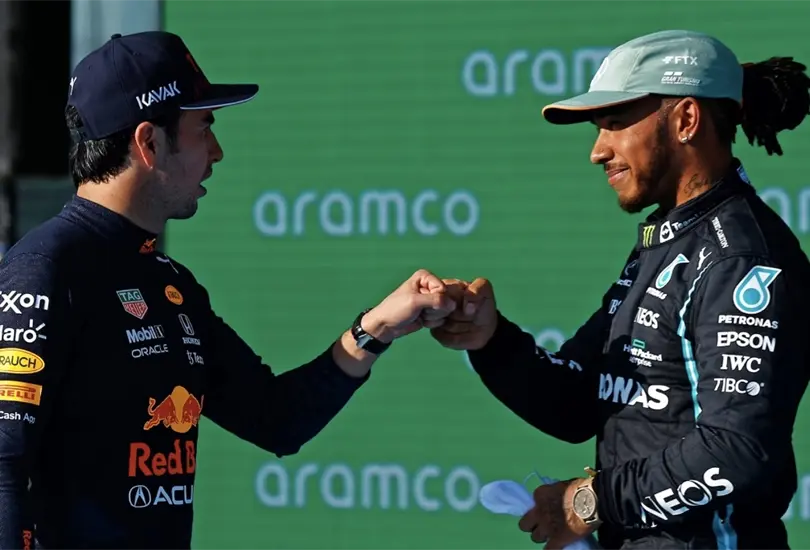 Lewis Hamilton defendi&oacute; con todo a Checo P&eacute;rez.