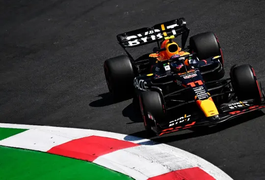 Checo Pérez terminó su preparación para la qualy del GP de México 2023 con la FP3 Checo Pérez terminó su preparación para la qualy del GP de México 2023 con la FP3