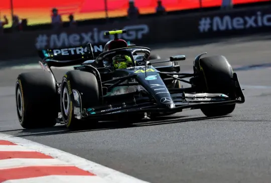 Lewis Hamilton fue el gran beneficiado de la salida de Checo Pérez del GP de México 2023