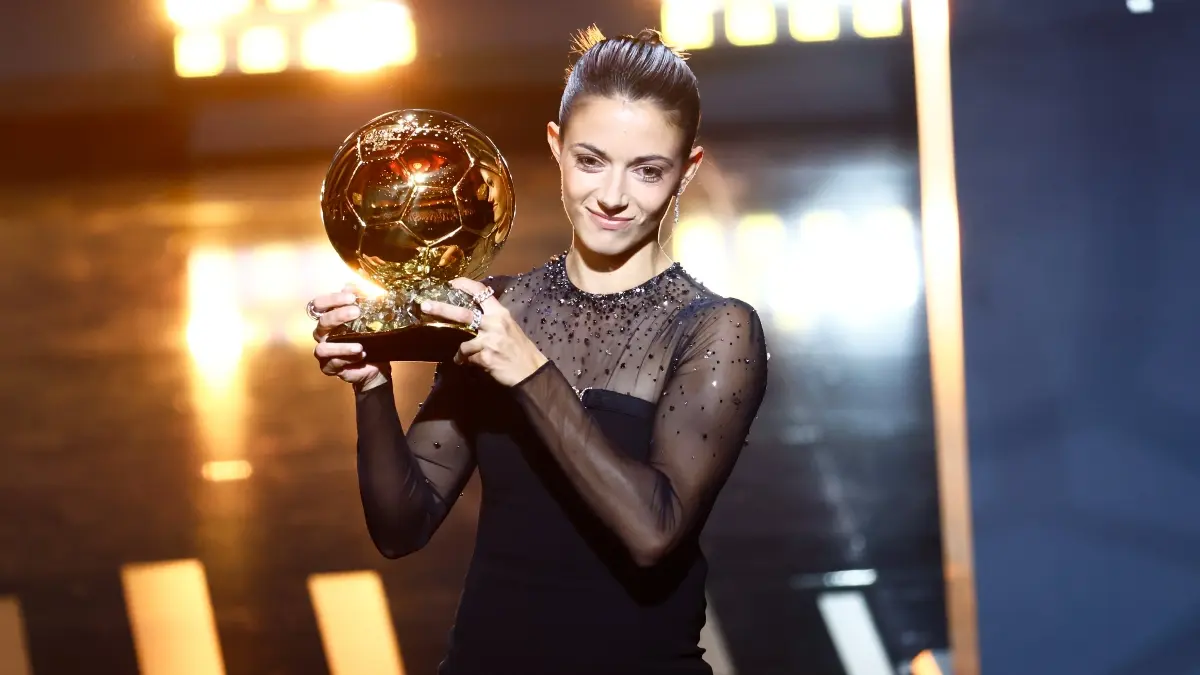 Aitana Bonmatí acaba de ganar el Balón de Oro a la mejor jugadora del 2023 luego de conquistar todo con España y Barcelona.