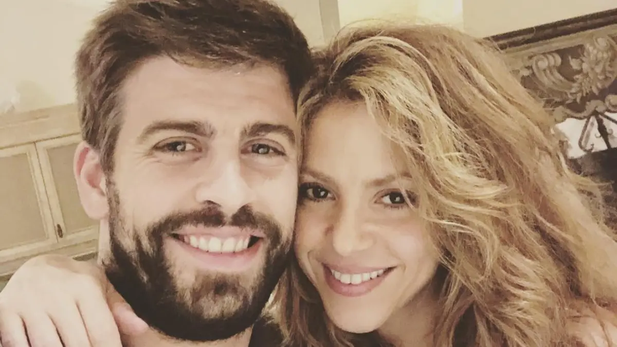 Pero se separaron en 2022 luego de muchos rumores de infidelidades por parte de Piqué y Shakira respondió con canciones para criticarlo debido a esto, que se han hecho famosas alrededor del mundo.