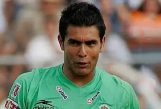 Oswaldo Sánchez fue víctima de burlas de los aficionados.