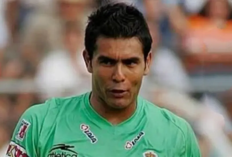 Oswaldo S&aacute;nchez fue v&iacute;ctima de burlas de los aficionados.