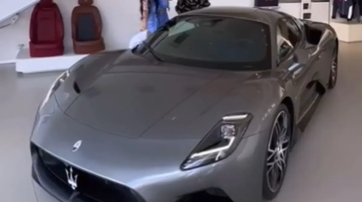 Su auto recibi&oacute; buenos comentarios y de paso le mand&oacute; un mensaje a todos sus detractores.