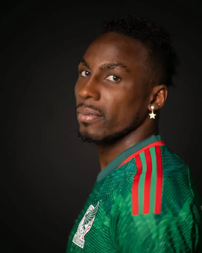 La convocatoria de Julián Quiñones a la Selección Mexicana ha causado opiniones divididas <br>@miseleccionmx