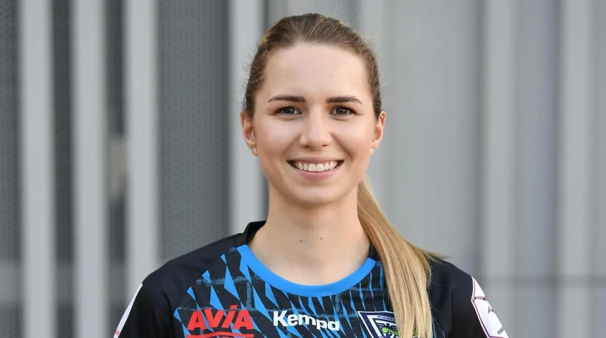 Fue en a mediados de noviembre de 2023 cuando se reveló que Manuel y Anika contrajeron matrimonio en secreto.