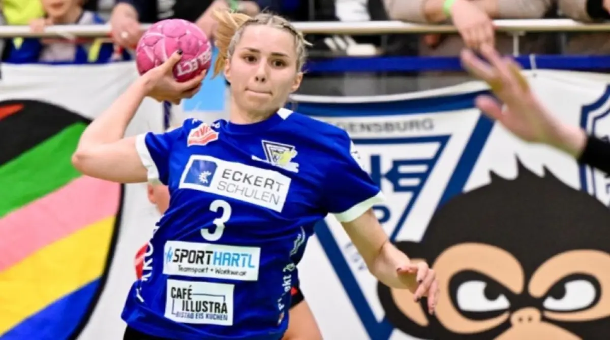 Aunque al principio llevaban una relación discreta, con el paso de los años se han dejado ver en varios lugares, principalmente espacios deportivos.