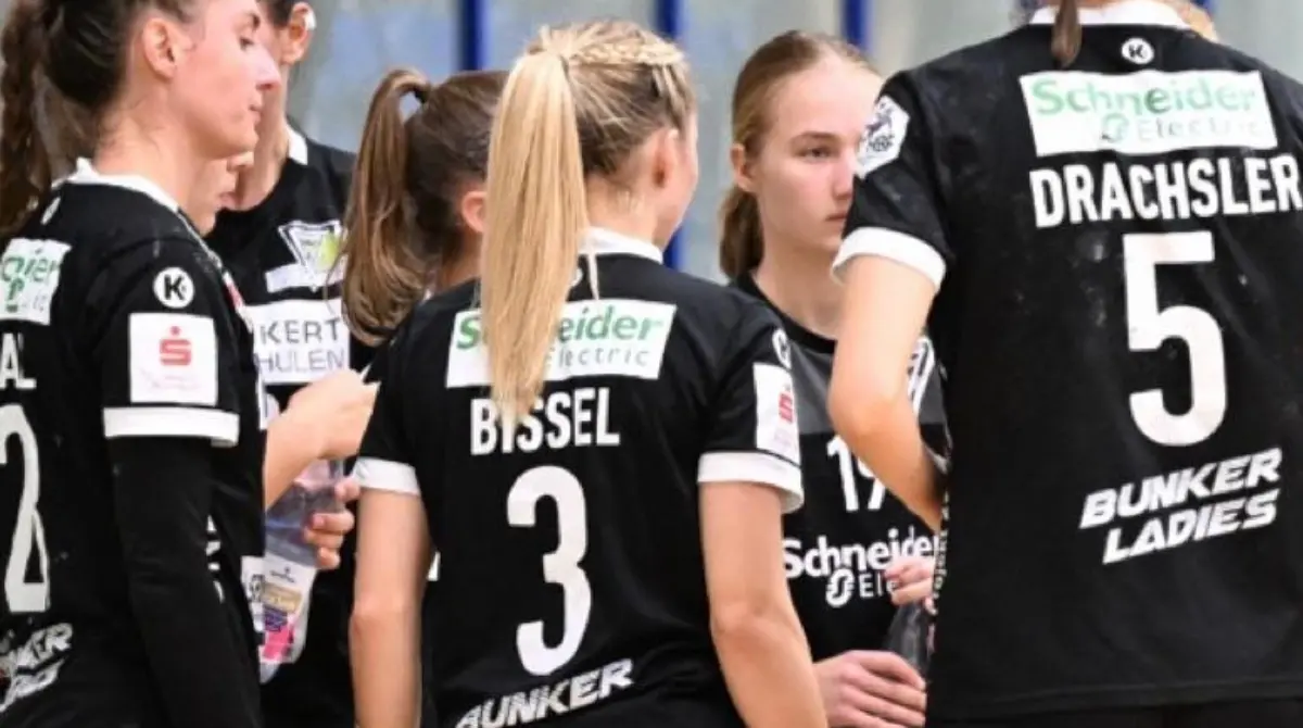 Diario Bild reveló que el futbolista y la jugadora de handball se casaron en una ceremonia donde solo acudieron personas cercanas a su entorno.