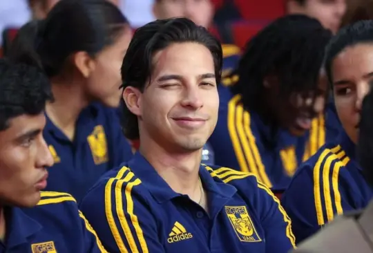 Diego Lainez tiene estudios a pesar de ser futbolista profesional.