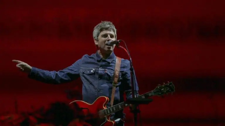Chicharito Hernández fue 'insultado' por Noel Gallagher, de Oasis - Archivo Referee